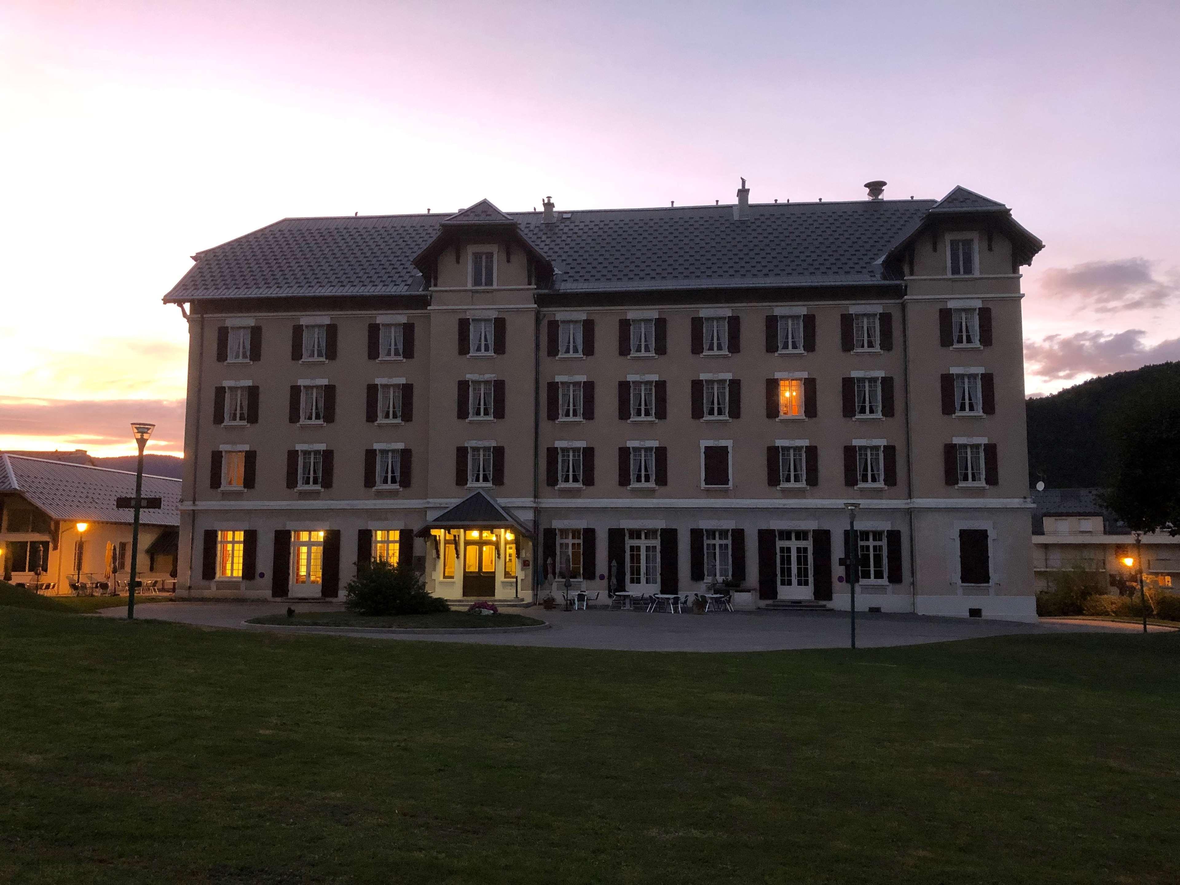 Best Western Grand Hotel De Paris & Spa Villard-de-Lans Exterior photo