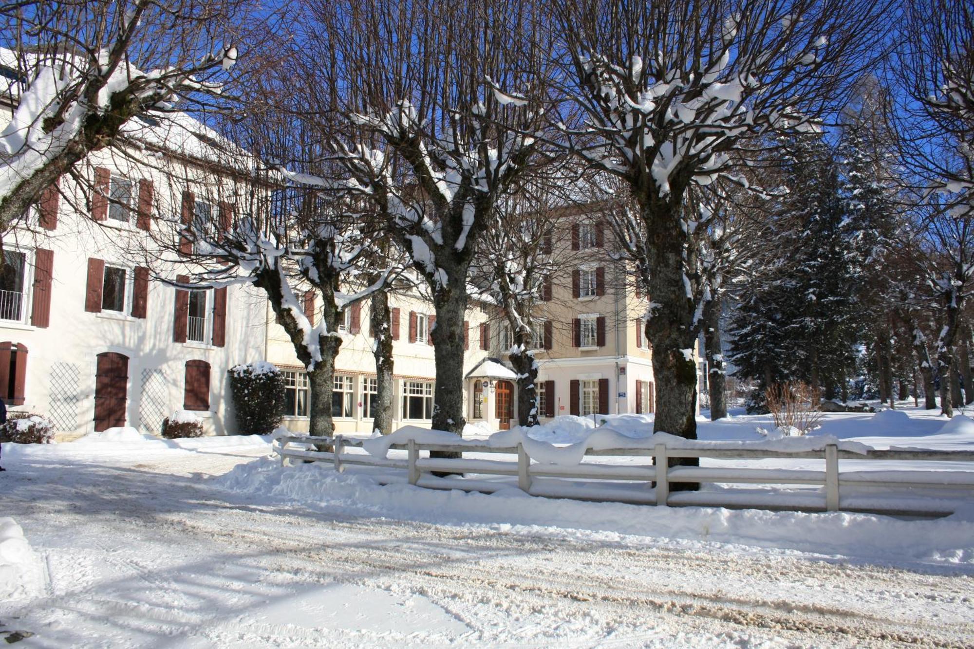 Best Western Grand Hotel De Paris & Spa Villard-de-Lans Exterior photo